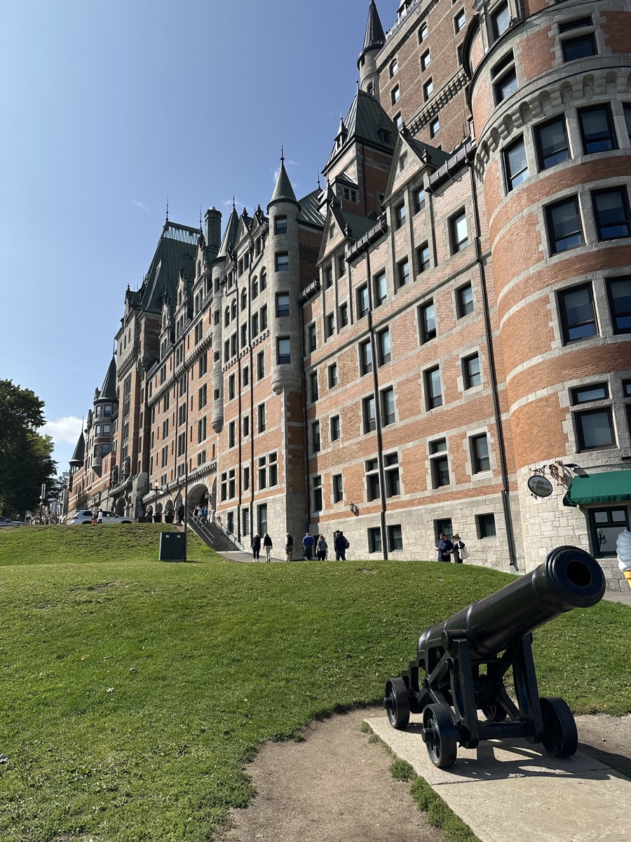 Photo of Le Château Frontenac from the boardwalk in front of the hotel